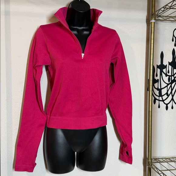 Top - Picture 4 of 10